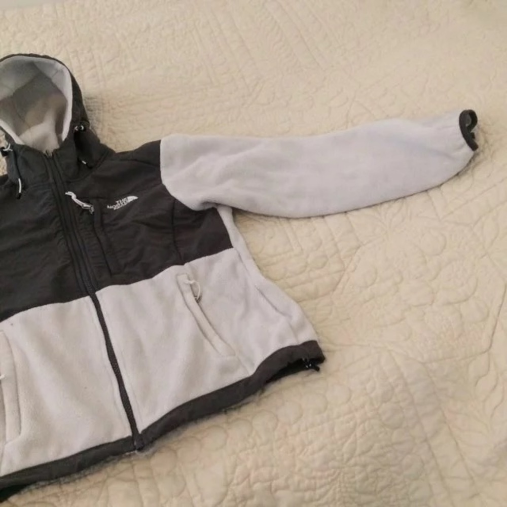 North face jacket - Picture 2 of 3